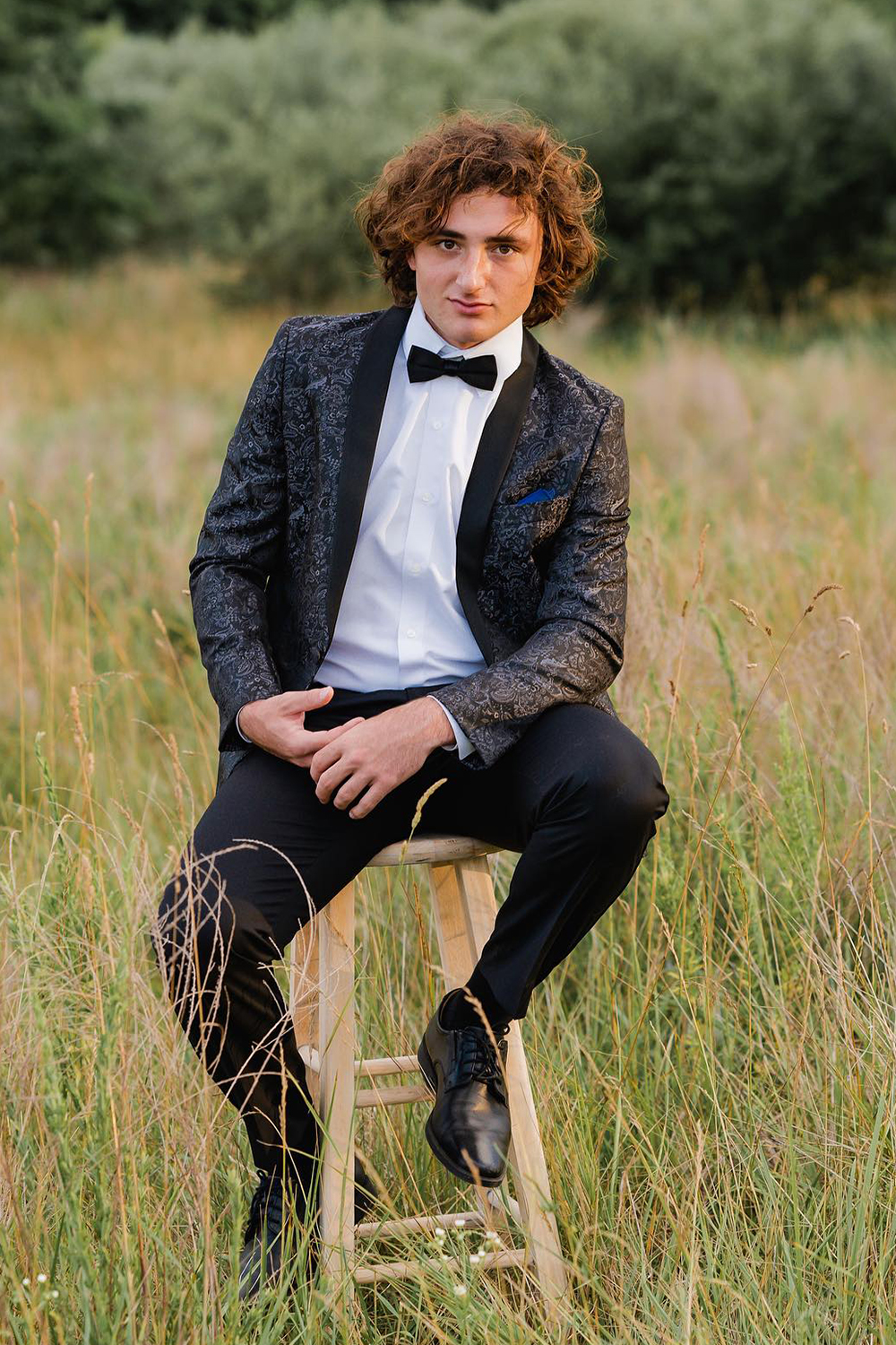 2-Piece Formal Men's Prom Suit with Black Jacquard Shawl Lapel