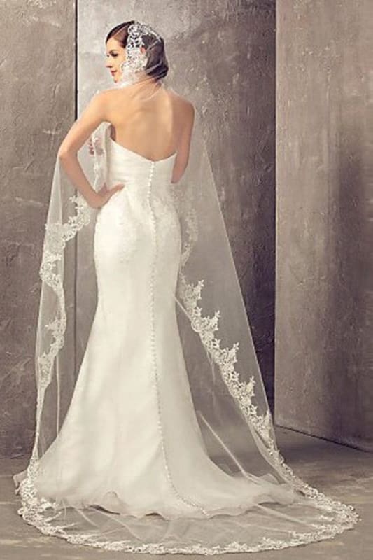 White Ivory Wedding Veils Lace Edge Cathedral Length Wedding Bridal Veil with Comb