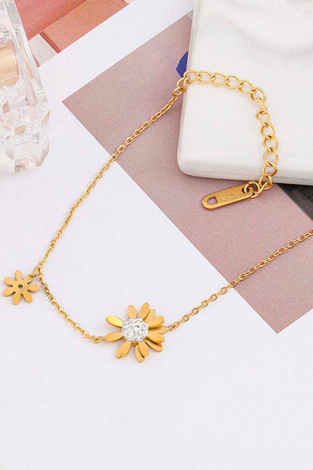 Daisy Bracelet in Titanium