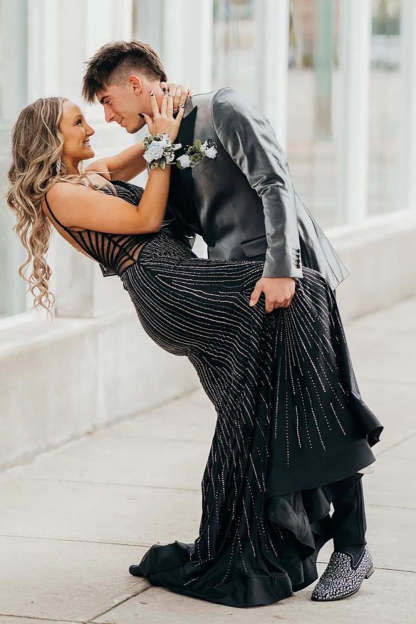 Grey Black Men's Prom Suits with Peak Lapel and One Button