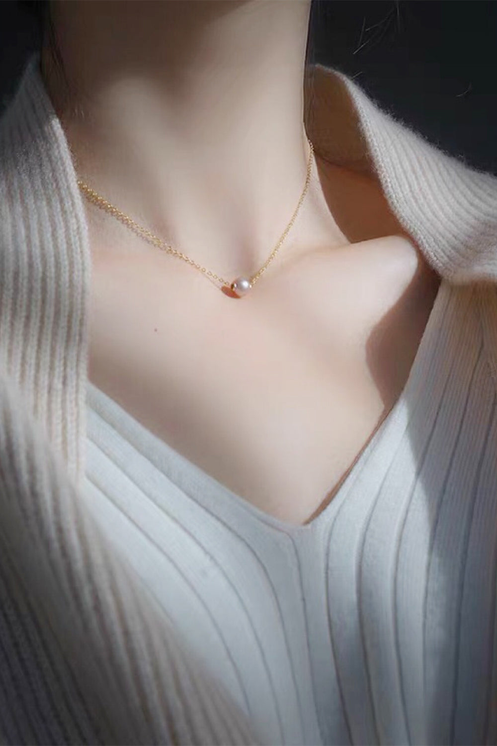 Pearl Necklace in White