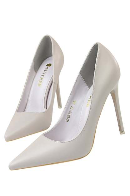 Pointed Stiletto Heels with a Shallow Mouth and Super High Heel