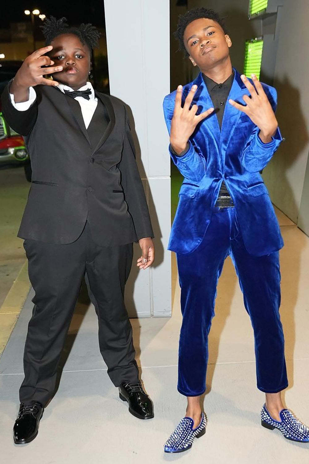 Men's Royal Blue Prom Suit with Peak Lapel 2-Piece Set