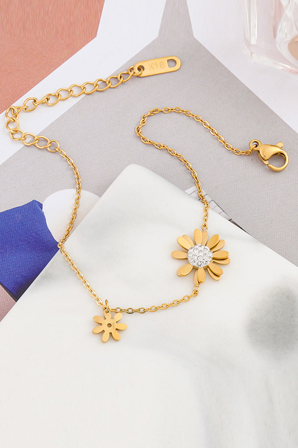 Daisy Bracelet in Titanium