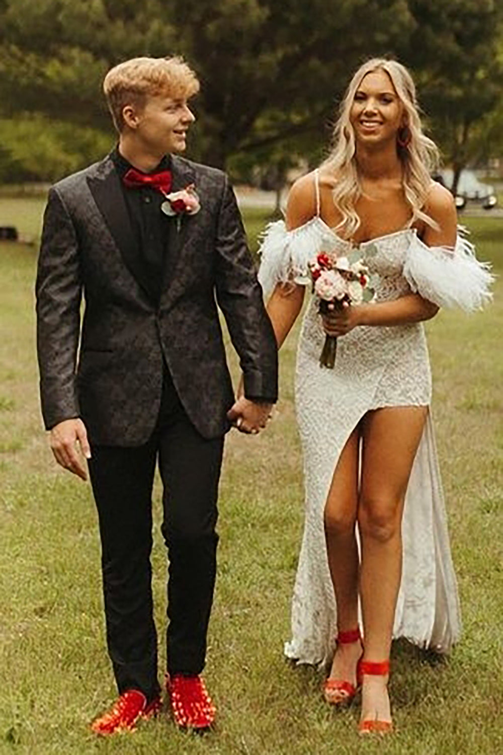 Black One-Button Men's Party Blazer with Peak Lapel