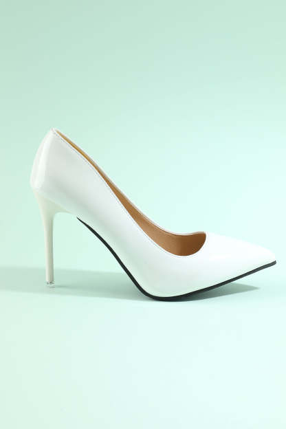 Pointed Heels with Elegant Design