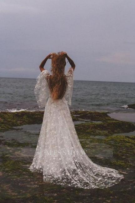 Boho A-Line Long Sleeves Backless Wedding Dresses With Lace