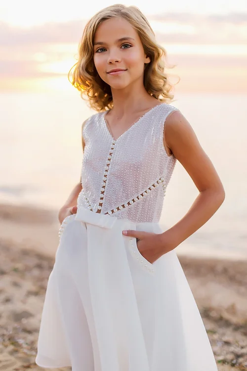 Boho Short Sleeveless A-line Flower Girls Dress With Pearl