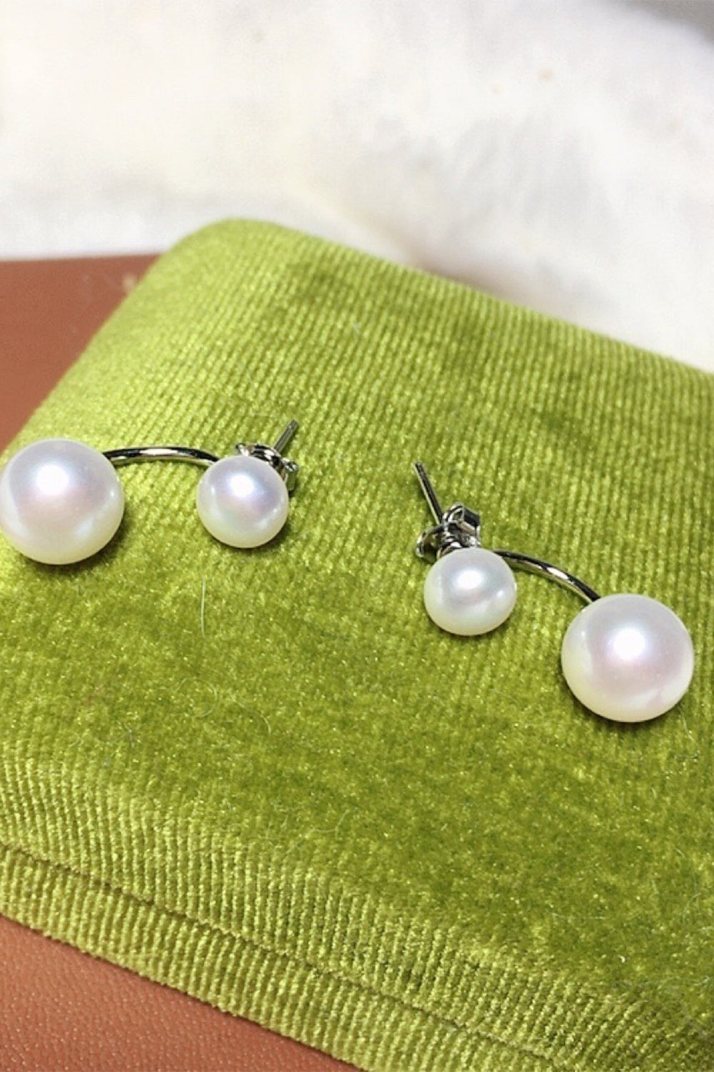Pearl Earrings in Classic White
