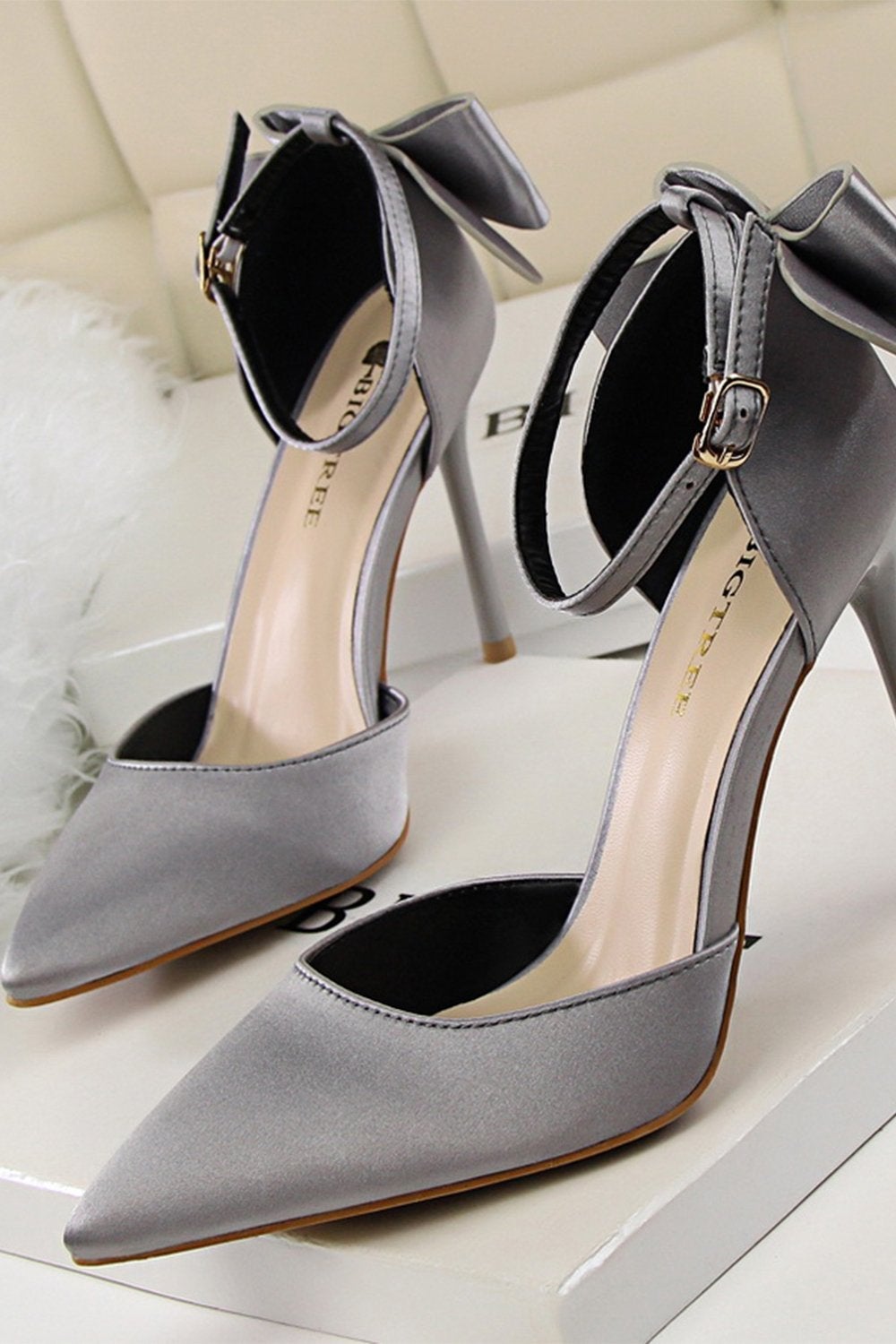 Prom Heels in Burgundy Satin Featuring a Bowknot