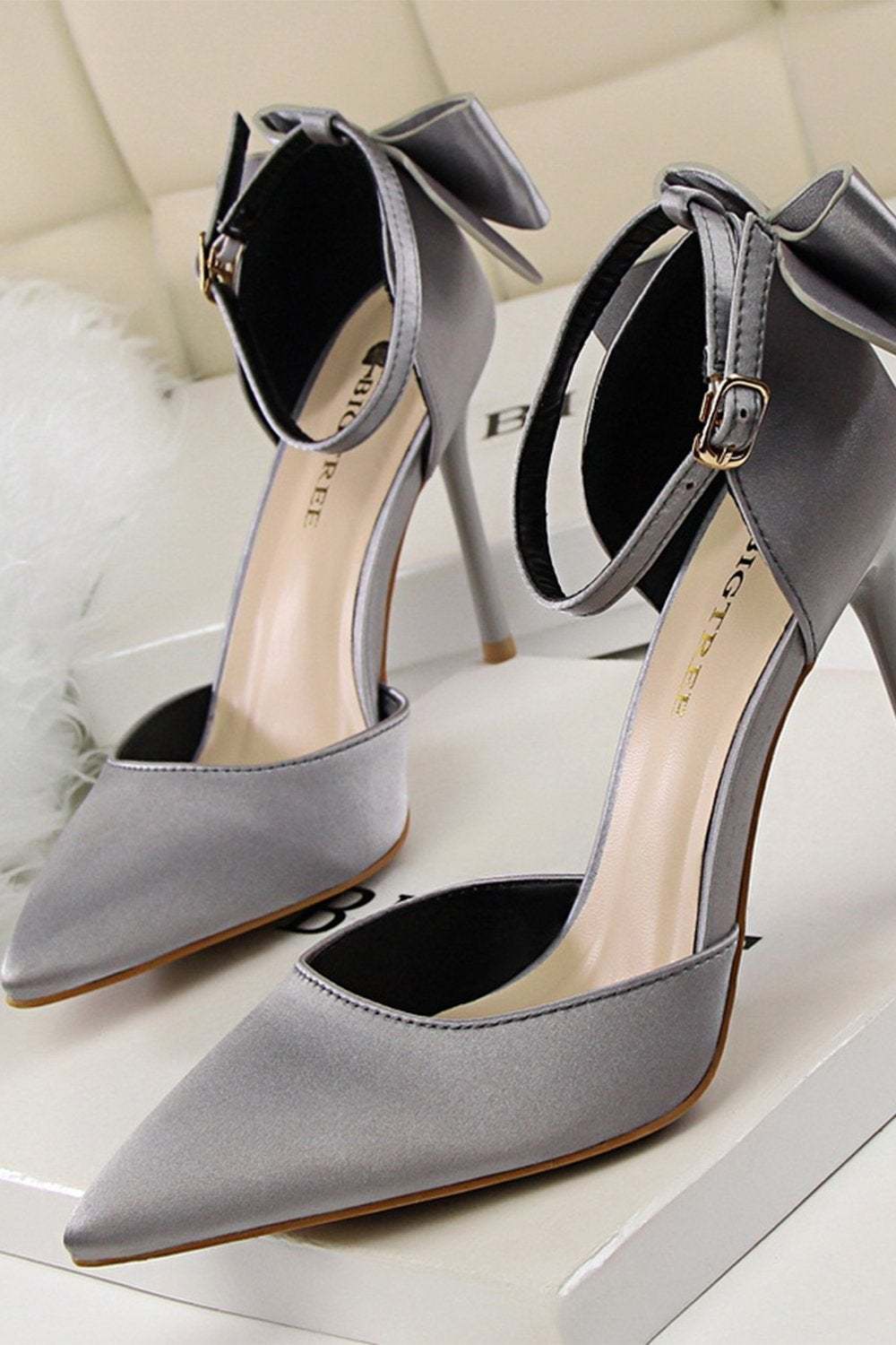 Prom Heels in Burgundy Satin Featuring a Bowknot