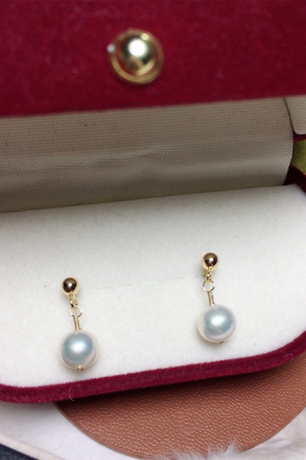 Vintage Stud Earrings with Freshwater Pearls