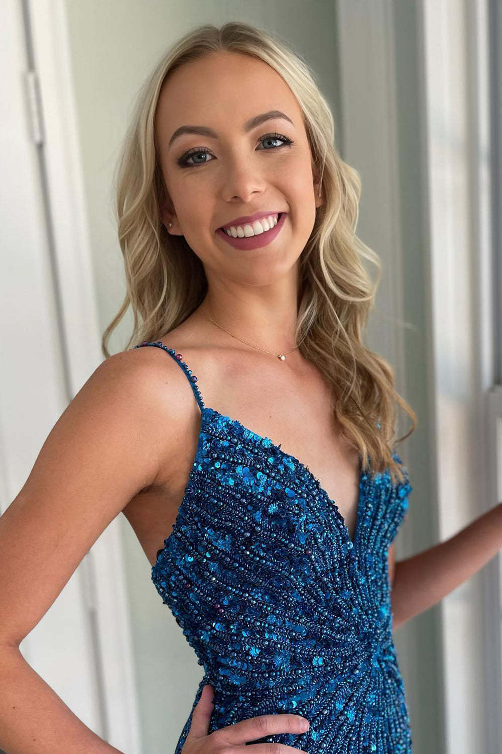 Sparkly Bodycon Spaghetti Straps Blue Lace Up Back Short Cocktail Dress With Beading
