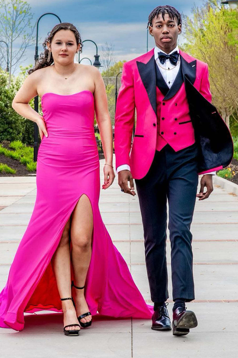 Men's Prom Suits with Hot Pink Peak Lapel in 3 Pieces
