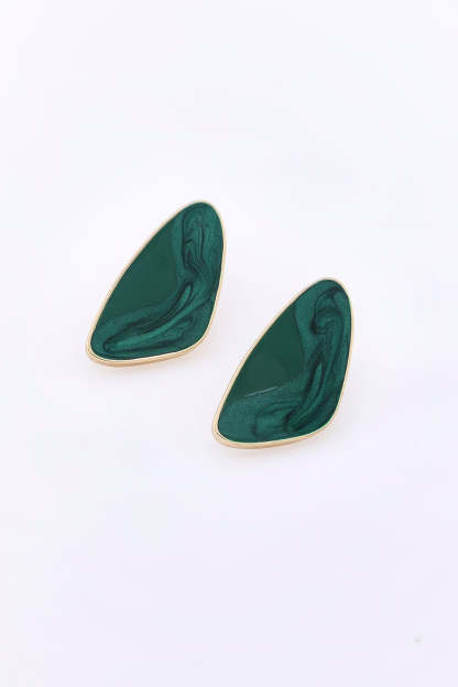 Earrings with a Vintage Look