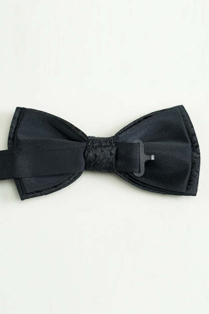 Pocket Square and Bow Tie Set in Black Jacquard Satin