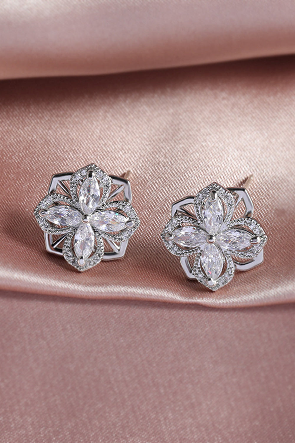 Beaded Earrings with Four Leaf Clovers