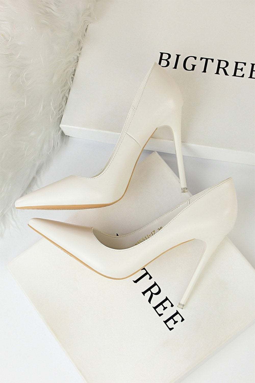Pointed Stiletto Heels with a Shallow Mouth and Super High Heel