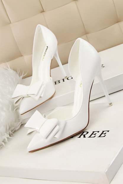 Pointed Hollow Side High Heels with Sweet Bow