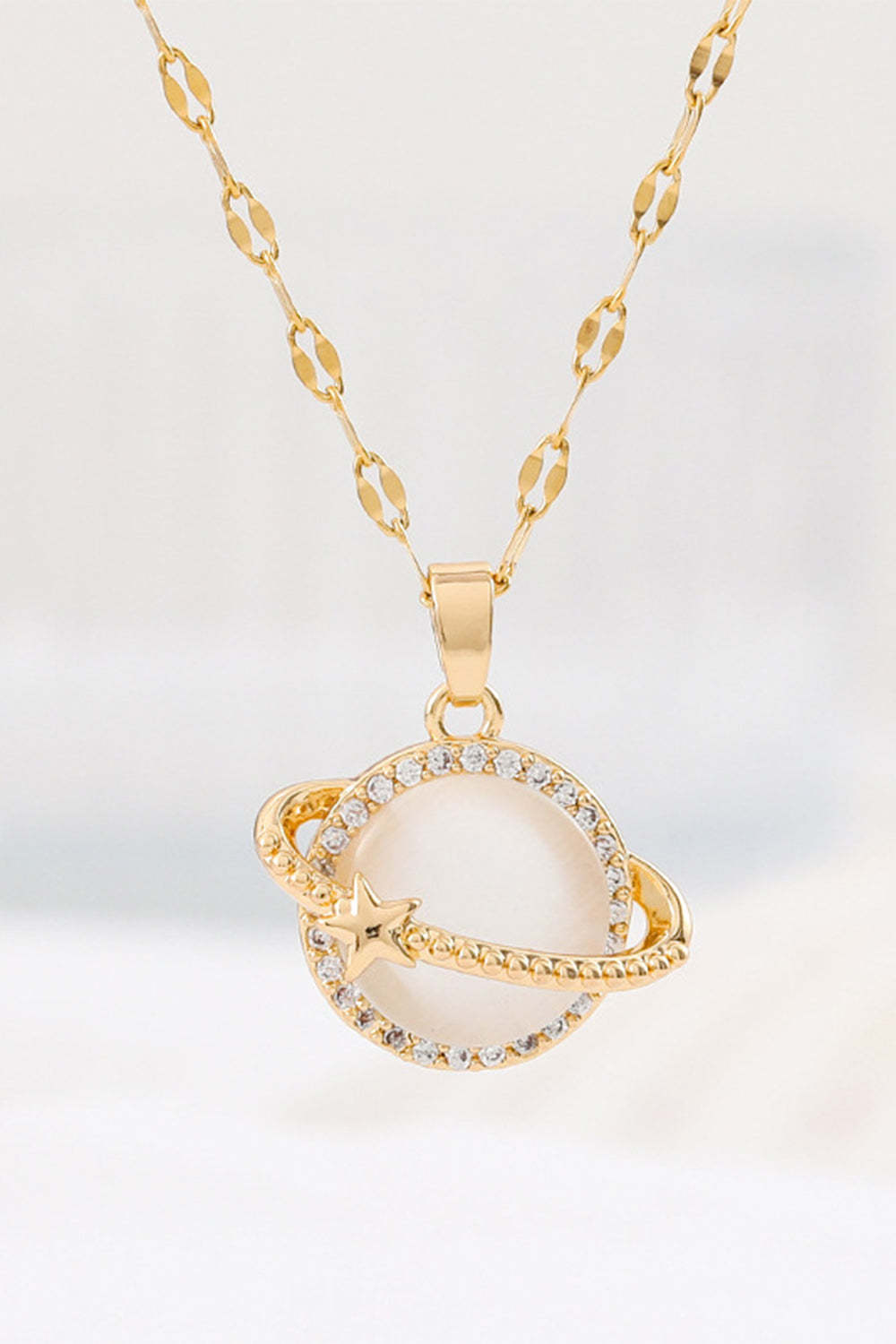 Cat's Eye Necklace in Golden Fashion Planet