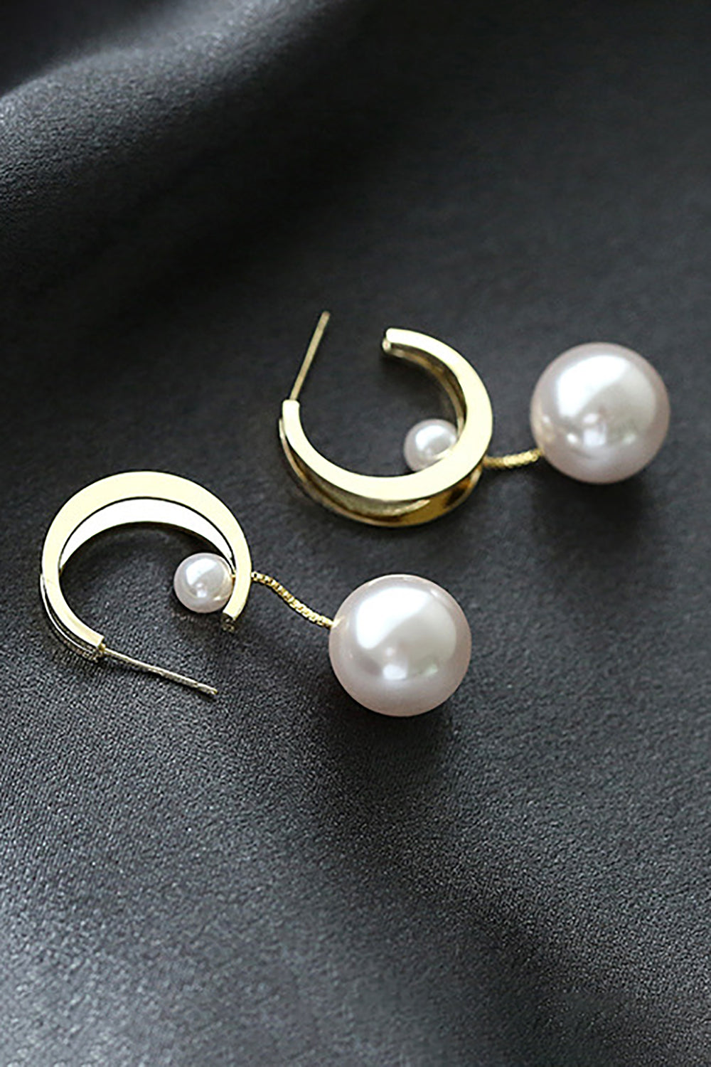 Delicate Pearl Sliding Stud Earrings for a Bold Statement