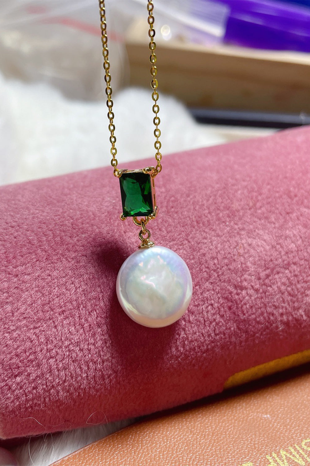 Earrings and Necklace with White Pearls