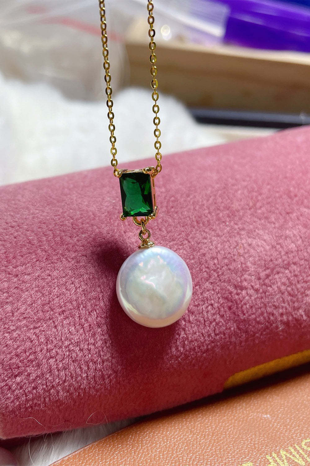 Earrings and Necklace with White Pearls