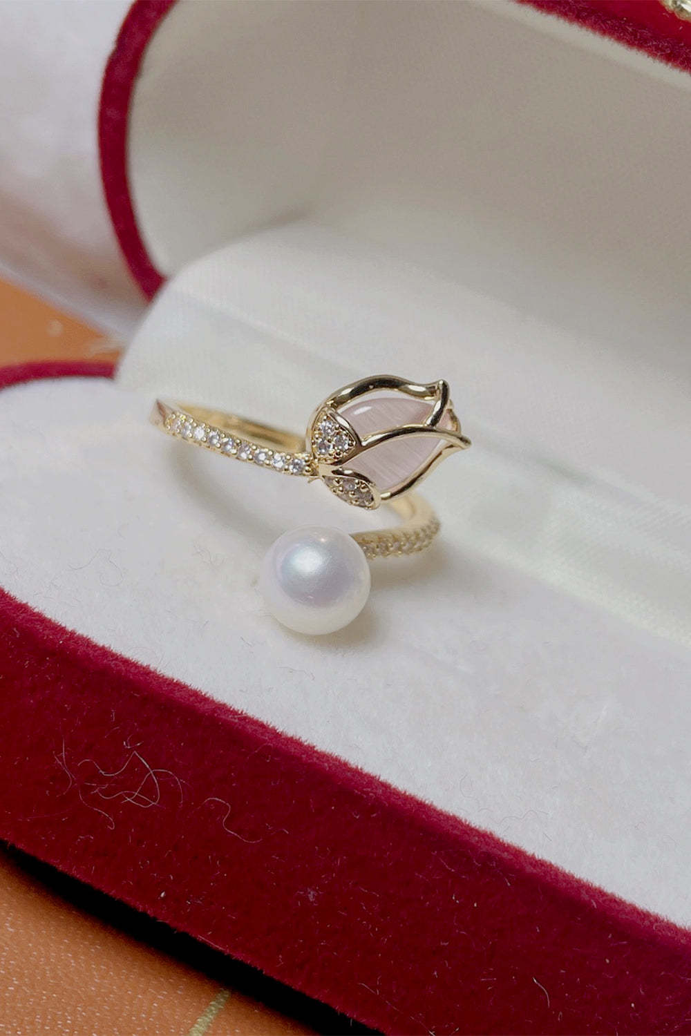 Ring with White Pearl