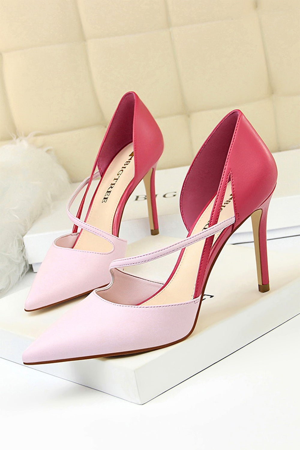 Pointy Stiletto Heels in Pink