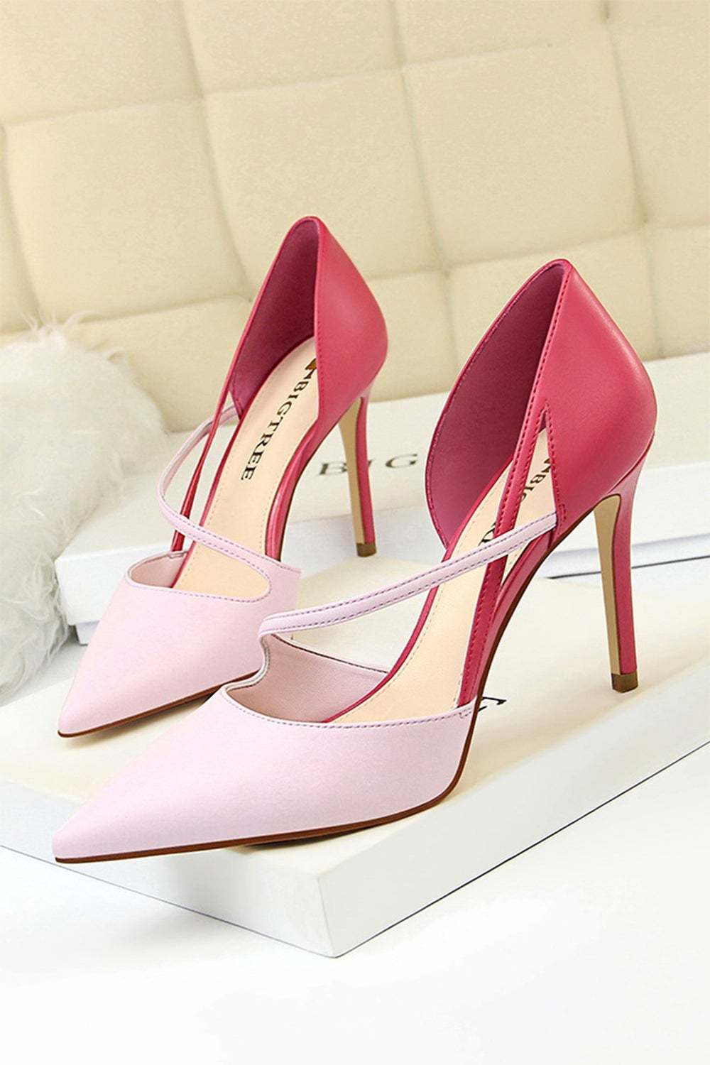 Pointy Stiletto Heels in Pink