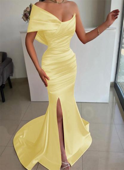 One-Shoulder Sleeveless Sweep Train Satin Bridesmaid Dresses With Front Split