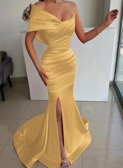 One-Shoulder Sleeveless Sweep Train Satin Bridesmaid Dresses With Front Split