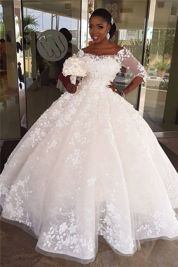Round Neck Lace Ball Gown Vintage Wedding Dresses with Sleeves