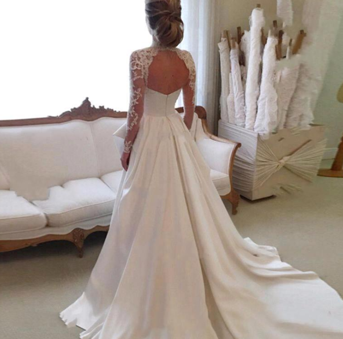 Elegant A-line Long-Sleeve Lace Zipper High-Neck Wedding Dress