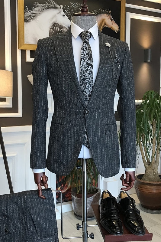 classic-black-striped-peaked-lapel-business-tuxedo-slim-fit-suits-for-men