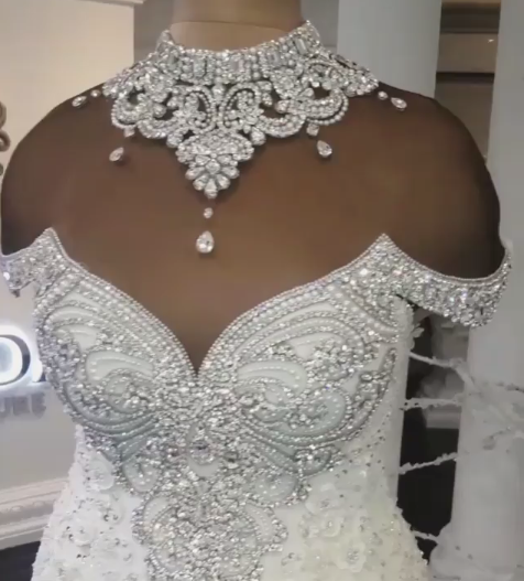 Luxury Crystals Fit and Flare Wedding Dresses | Off-the-Shoulder Appliques Bridal Gowns