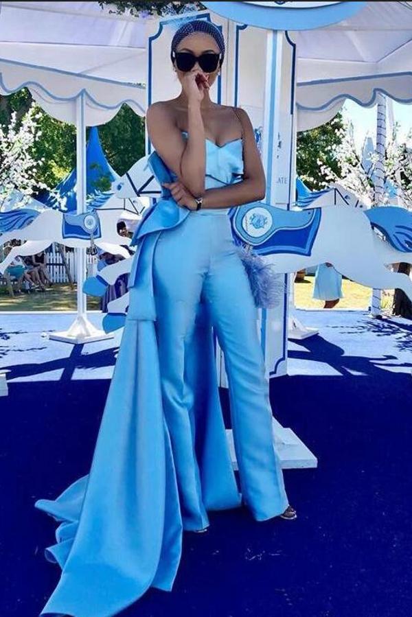 Unique Sweetheart Sleeveless Floor-length Jumpsuit With Sweep Cape