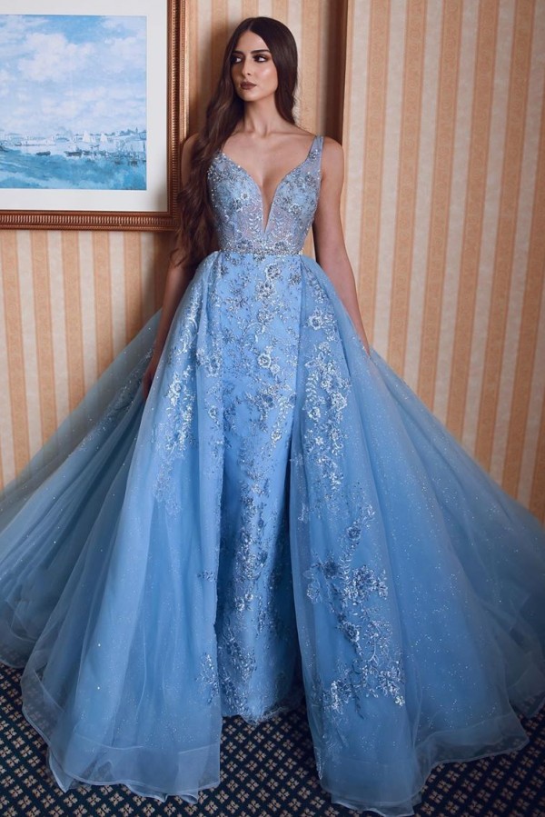 Classy V-neck Appliques Lace Mermaid Prom Dress With Detachable Tule Train