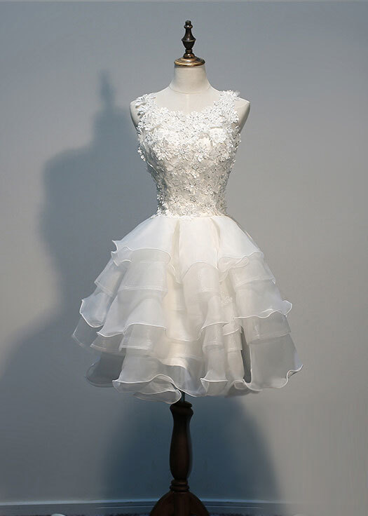 Sleeveless Lace-Appliques Lace Hot White Layers Organza Short Homecoming Dress