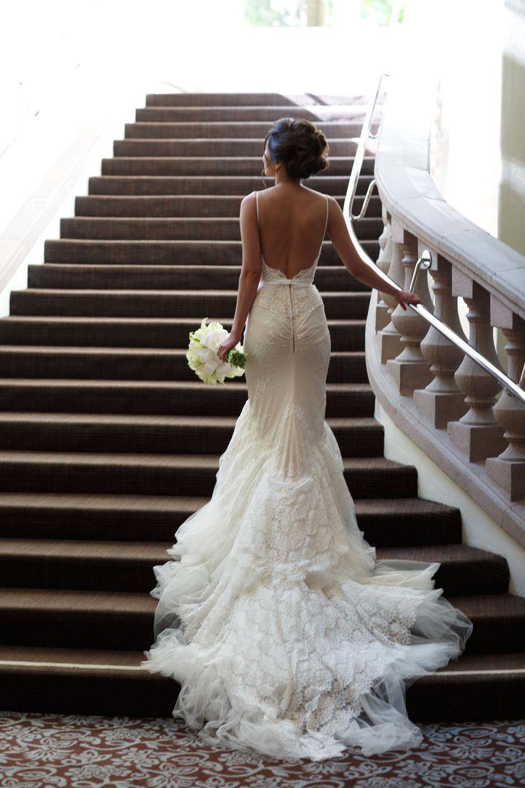 Spaghettis Straps Lace Backless Modern Mermaid Wedding Dresses