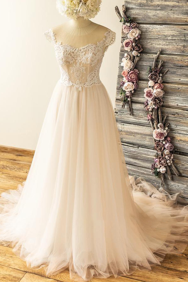 Straps Sweetheart Lace Appliques Tulle Floor Length A-line Wedding Dresses