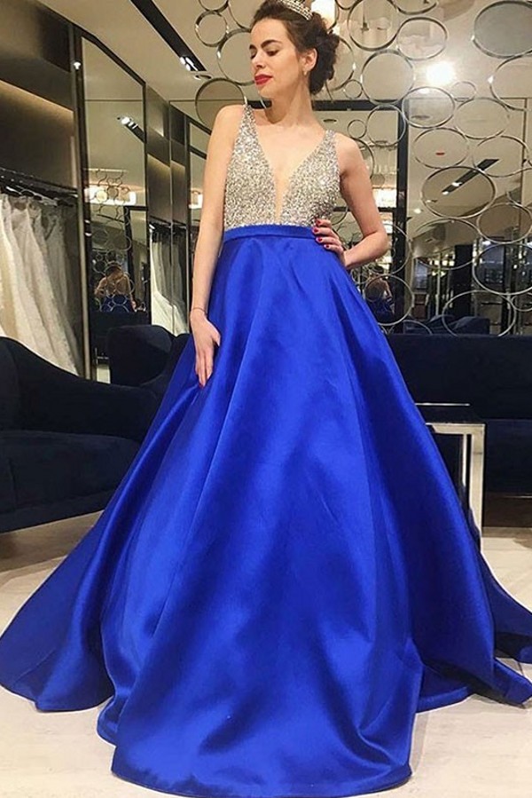 Chic V-Neck Crystal Prom Dresses Sleeveless Popular Sexy Evening Dresses Cheap