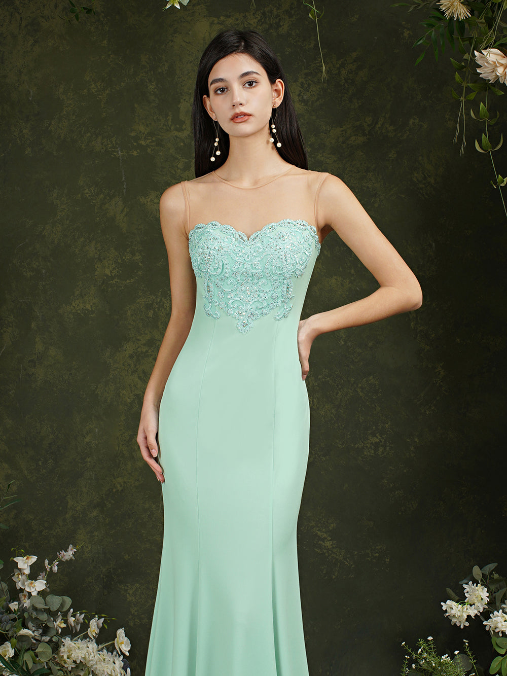 Long Sleeveless Lace Appliques Mermaid Evening Dress