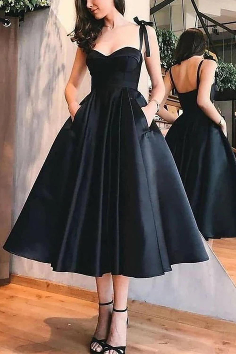 A-Line Satin Sweetheart Knee-length Homecoming Dresses with Pockets