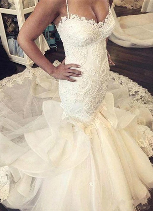 Elegant Fit and Flare Wedding Dresses Spaghettis Straps Bridal Gowns with Ruffles