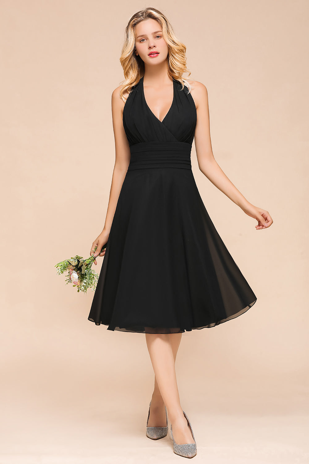 Affordable Halter V-Neck Black Short Bridesmaid Dresses Online-Babyonlinedress