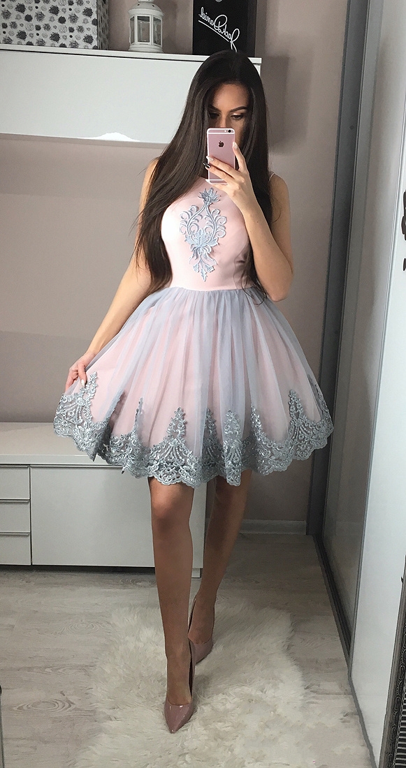 Exquisite A-Line Homecoming Dresses | Scoop Sleeveless Applique Short Cocktail Dresses