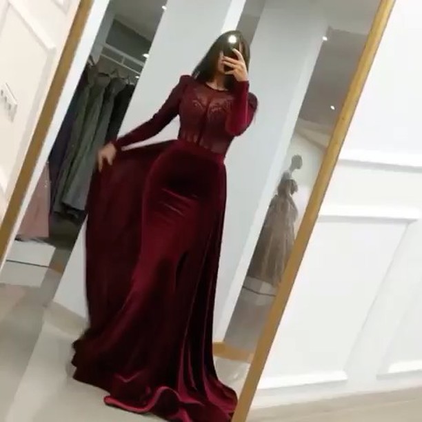 Vintage Velvet Bateau Long Sleeve Lace Ruffles Mermaid Prom Dress With Train