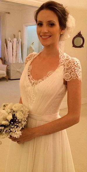A-line Beach Wedding Dresses Chiffon Short Sleeves Sheer Lace Back Elegant Bridal Gowns