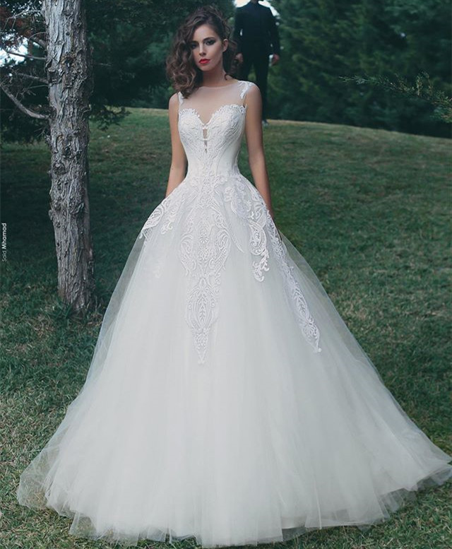 Glamorous A-Line Appliques Bridal Gowns Sleeveless Tulle Wedding Dresses